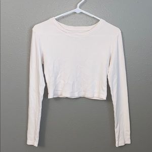 Crop white tee